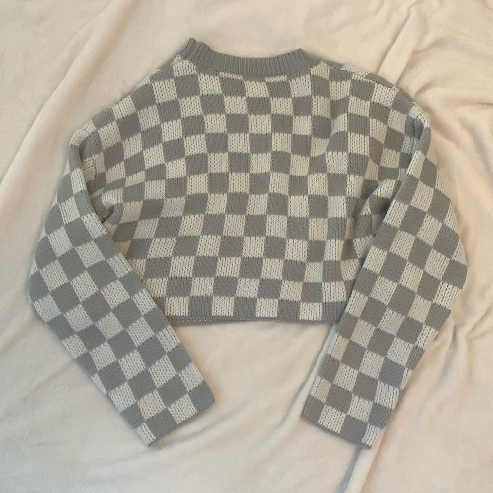 Woman’s xs sweater